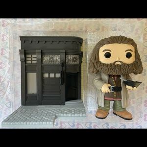 Funko POP! Deluxe Harry Potter - The Leaky Cauldron with Hagrid #141 - NEW